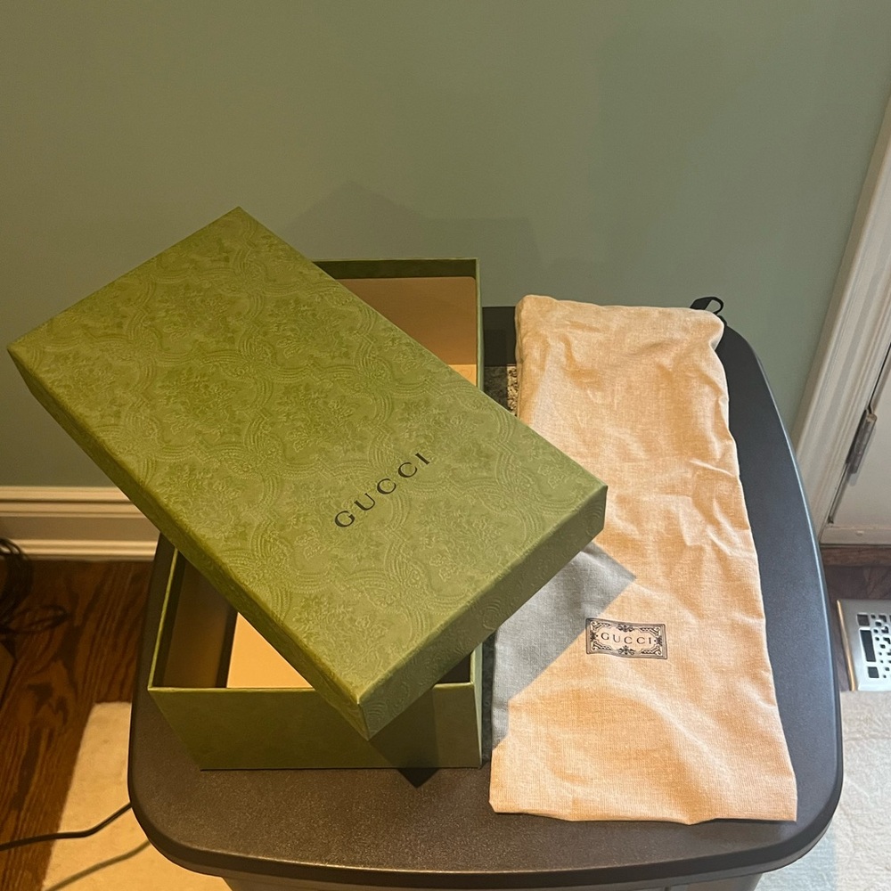 Gucci Authentic Shoebox and Dust Bag